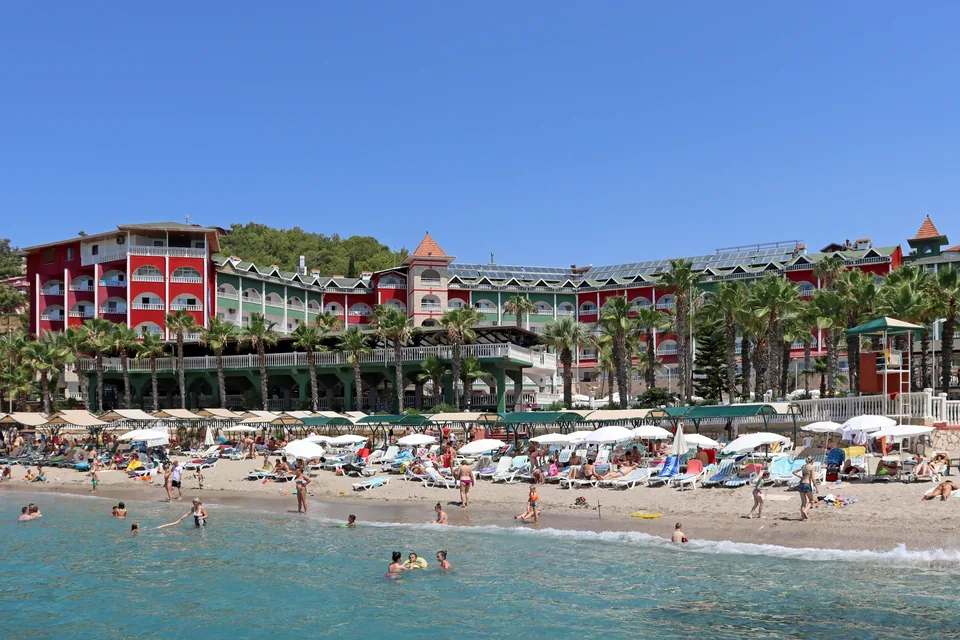 Отель Kemal Bay с собственным пляжем и гостями, Конаклы, Аланья